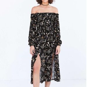 Urban Outfitters Jannie off shoulder dress NWT